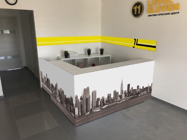 Пластик в роли основы для печати рекламы